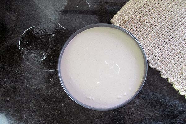 Put the cheesecake in the fridge to set up.