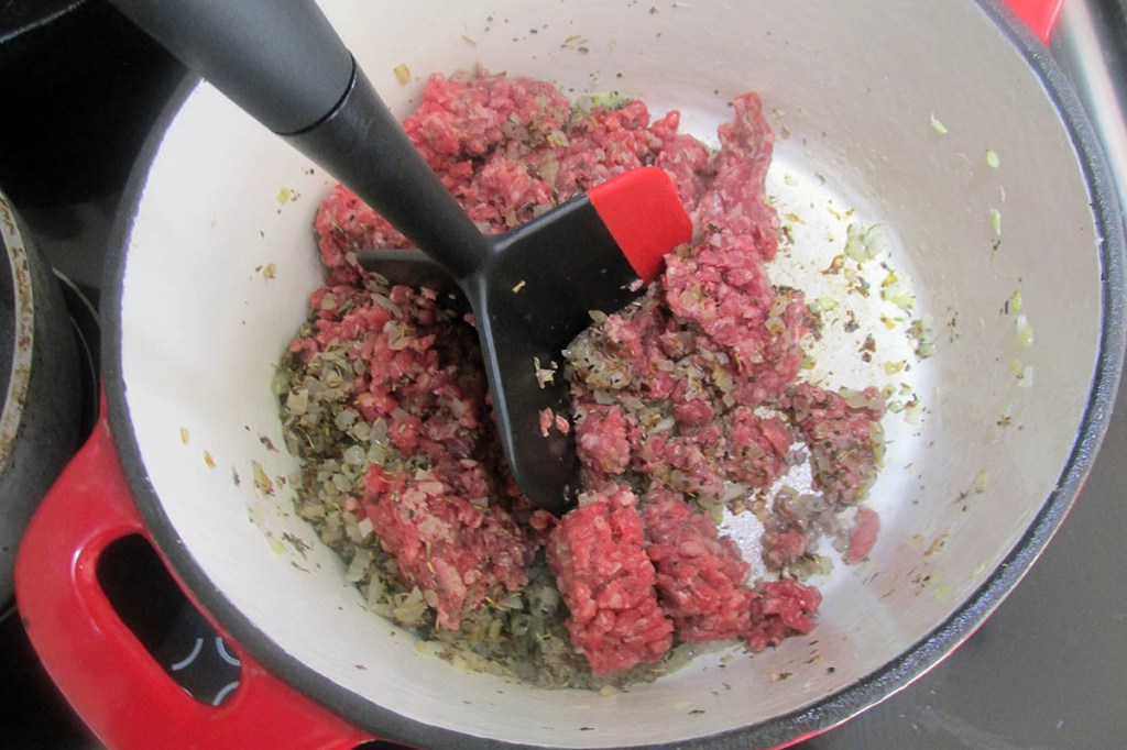 Add the beef mince to the pan