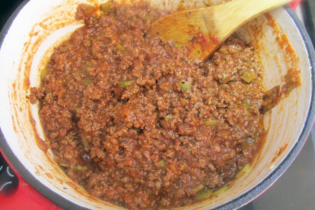 Simmer the mixture for 10 minutes then turn off the heat