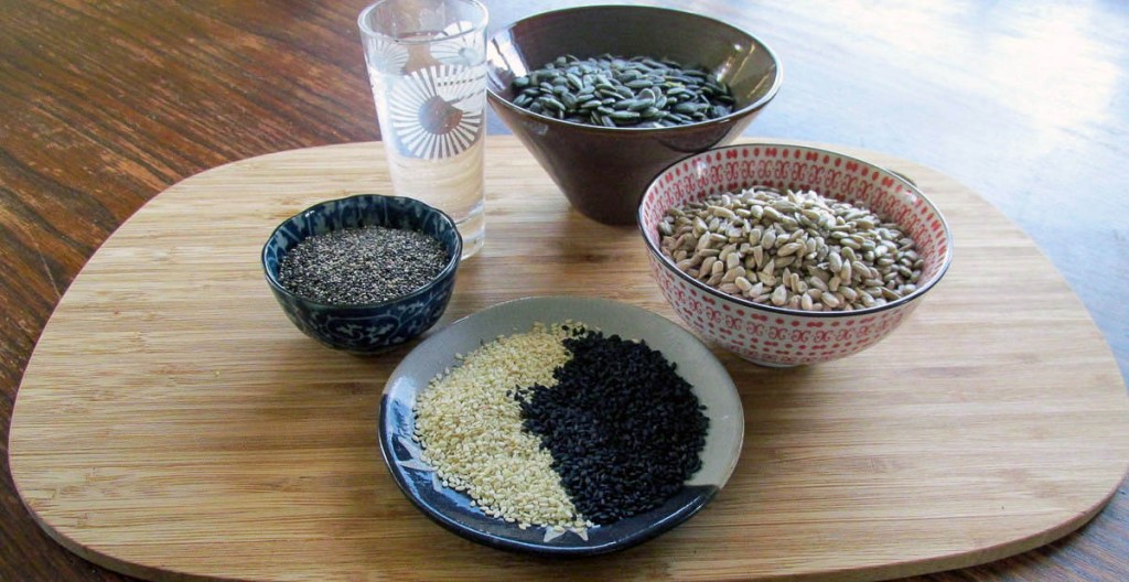 Seed crackers ingredients