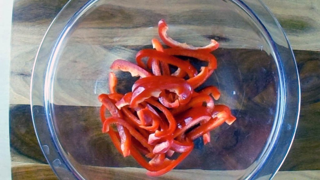 In a bowl mix together the peppers.