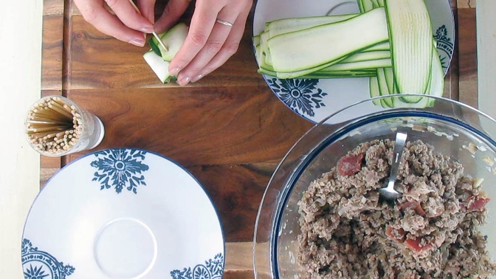 You will need to use a toothpick to secure the ends of the courgette and keep the ravioli closed.