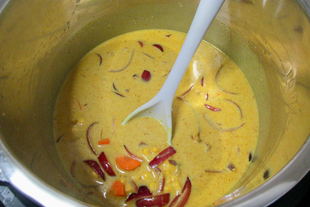 Stir well until the sauce thickens