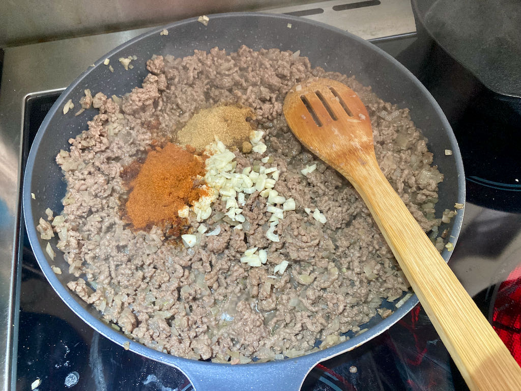 Add the ground coriander.