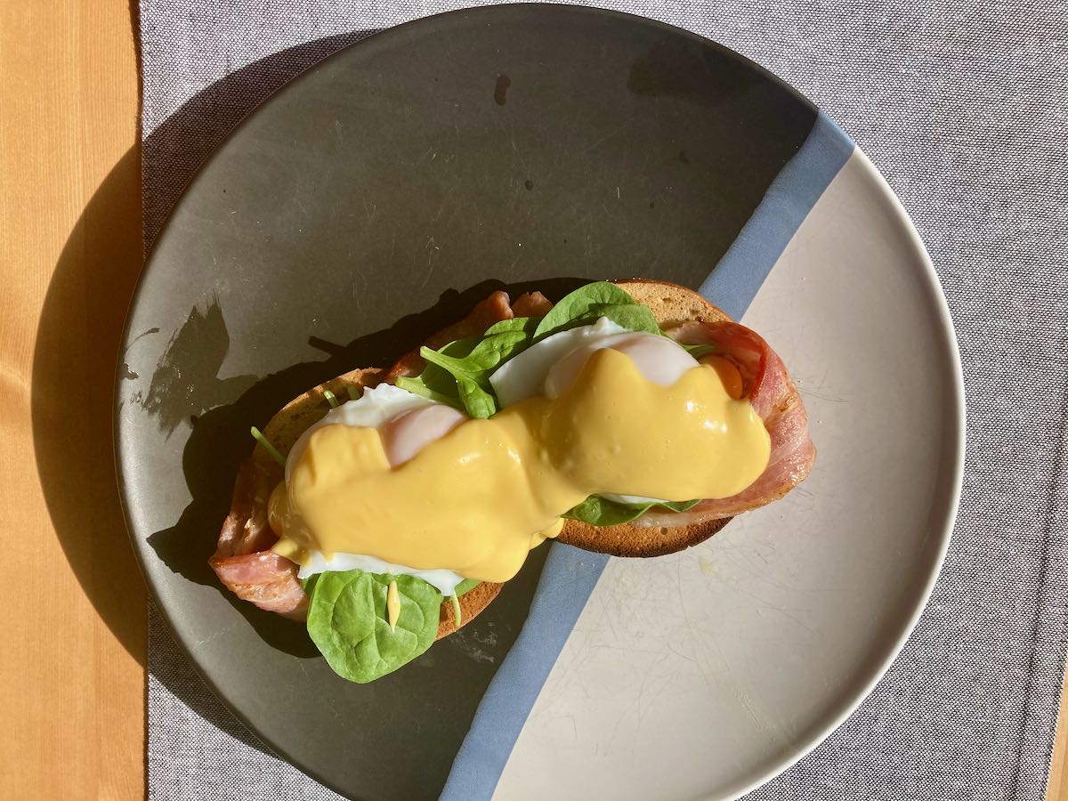 Easy Hollandaise Sauce